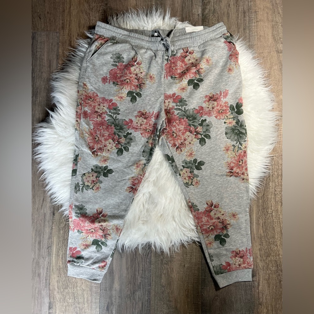 Maurices Plus Size Gray Floral Jogger Sweatpants 2X